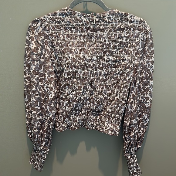 NEW Intermix Womens Bay Smocked Blouse Cropped Long Sleeve Multi Pattern Size S - Picture 6 of 6